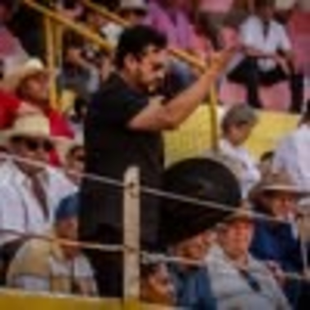 Meet your Posher, Sam